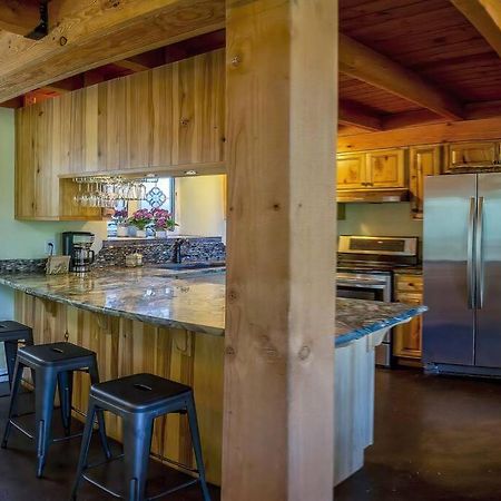 European Style Straw Bale Retreat Villa Ashland Luaran gambar
