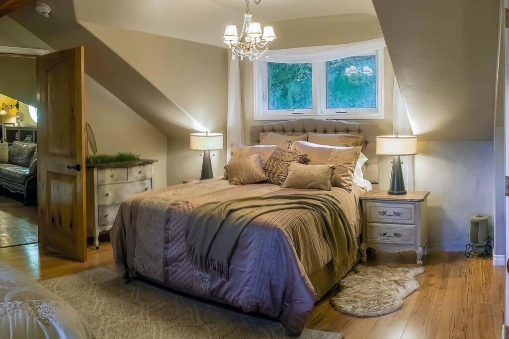 European Style Straw Bale Retreat Villa Ashland Luaran gambar