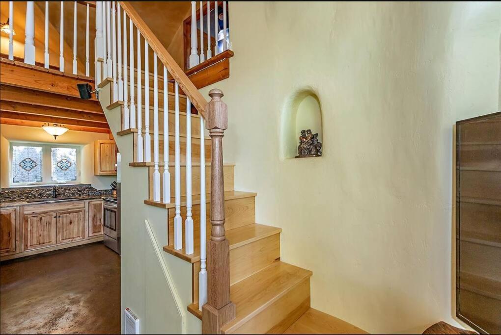 European Style Straw Bale Retreat Villa Ashland Luaran gambar