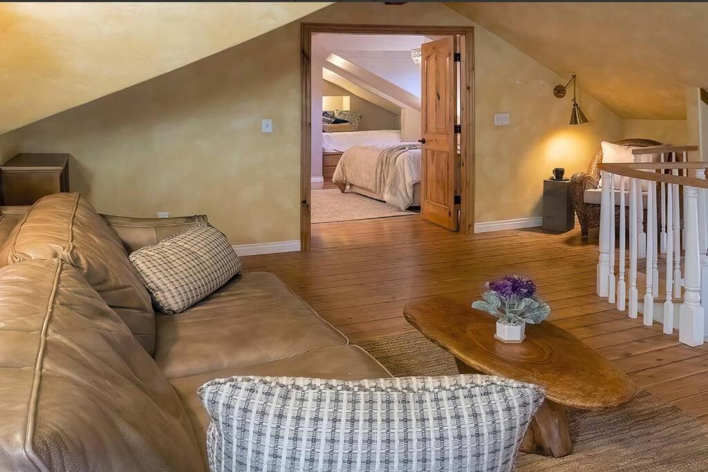European Style Straw Bale Retreat Villa Ashland Luaran gambar